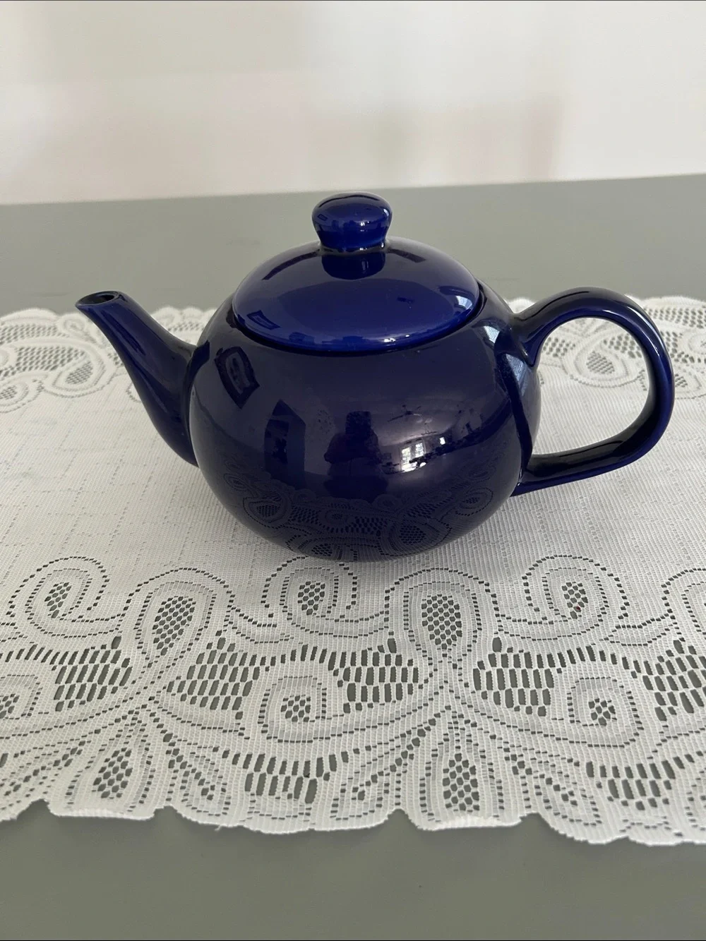 Vintage Blue Ceramic Teapot with Lid no call outs